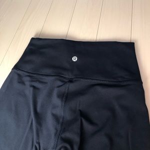 Lulu Capris Legging